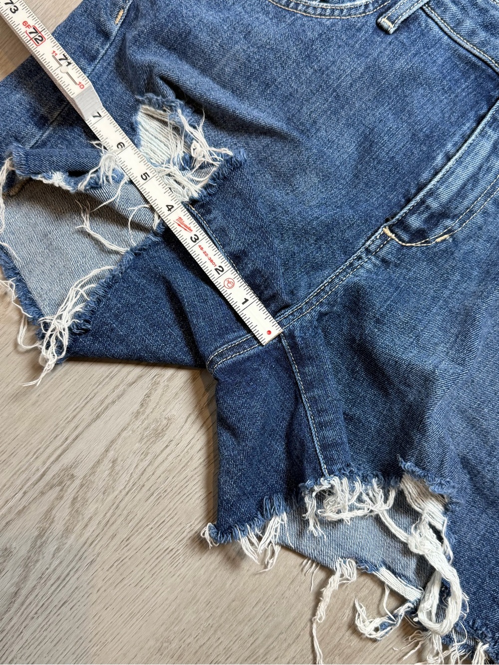 Joe’s Jeans The Ozzie 4” Distressed Frayed Cutoff Denim Shorts 29 - Picture 8 of 8